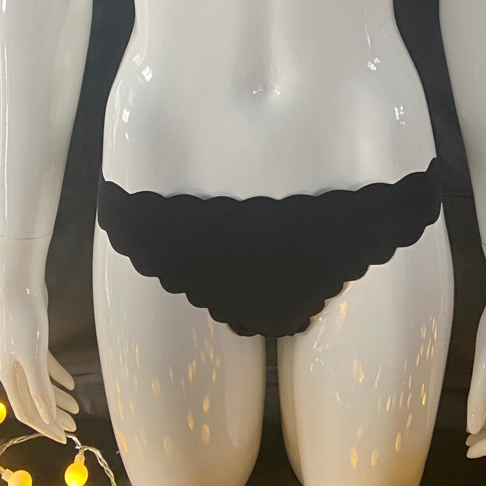 Bathing suit - Picture 2 of 2
